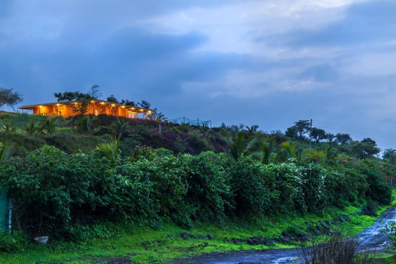 Saffronstays Zen, Igatpuri - Lake-View Villa With Indoor And Outdoor Games Exteriér fotografie